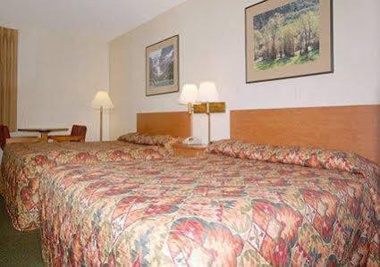 West End Lodge باغوسا سبرينغز المظهر الخارجي الصورة